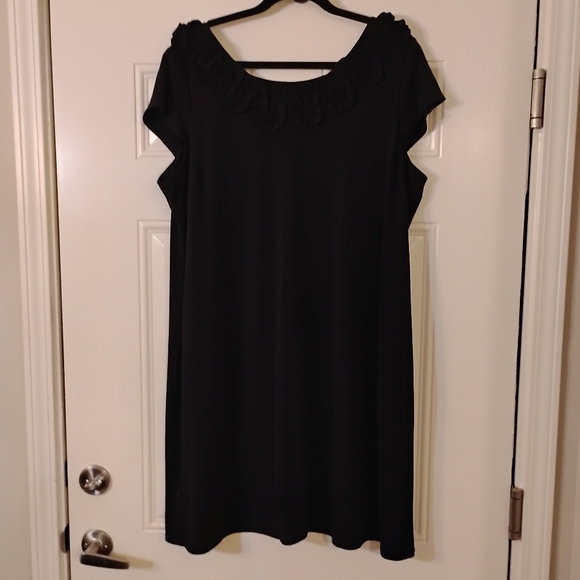 Studio AA Black Ruffled Top - Picture 3 of 3